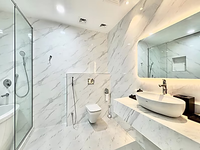 STUNNING REFINED 2-BEDROOM APARTMENT | PORTO