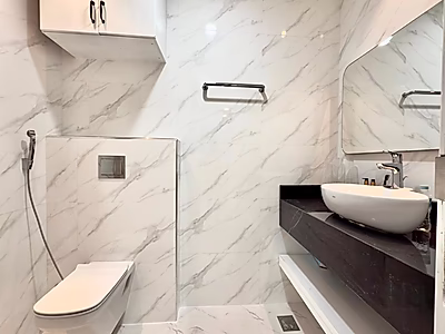 STUNNING REFINED 2-BEDROOM APARTMENT | PORTO