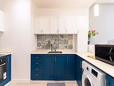 راحة معيشية حديثة في قلب السد – شقة غرفة وصالة في برج بن الشيخ