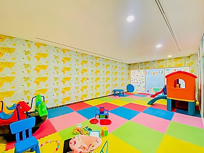 شقة واسعة بغرفة نوم واحدة | شرفتان | مؤجرة | سند ملكية