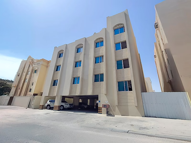EXCELLENT DEAL | APARTMENT BUILDING FOR SALE | MADINAT KHALIFA - Photo 10