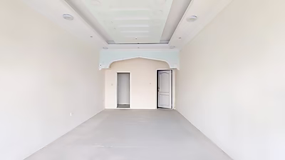 محل تجاري للإيجار في العزيزية 2 موقع مميز