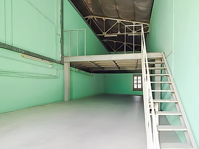 مستودع للإيجار في المنطقة الصناعية القديمة - 775م2