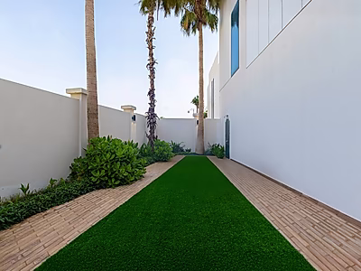 Smart Ultra-Luxury Villa for Executive Living