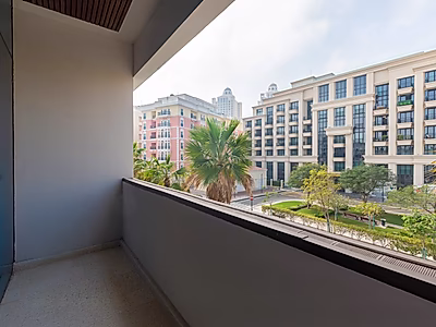 Smart Ultra-Luxury Villa for Executive Living