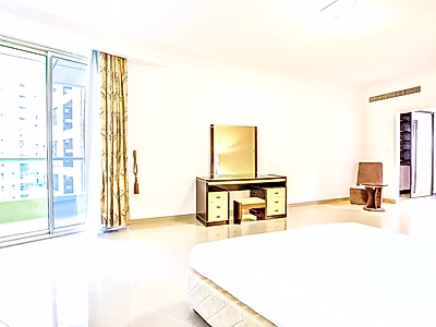 Radiant 2BR Furnished Apartment in West Bay