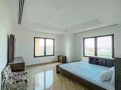 SPACIOUS 2-BEDROOM APARTMENT IN PORTO