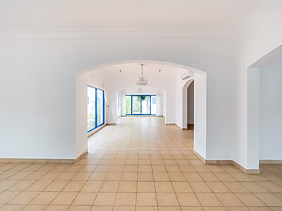 دخول إلى الشاطئ | فيلا 4 غرف نوم + غرفة خادمة | لاجون ويست باي