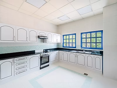 دخول إلى الشاطئ | فيلا 4 غرف نوم + غرفة خادمة | لاجون ويست باي