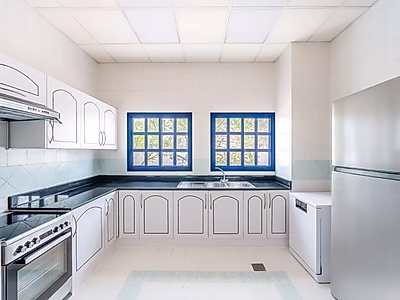 دخول إلى الشاطئ | فيلا 4 غرف نوم + غرفة خادمة | لاجون ويست باي