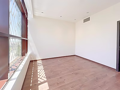 شقة شبه مفروشة من 3 غرف نوم في قرية جاردينو