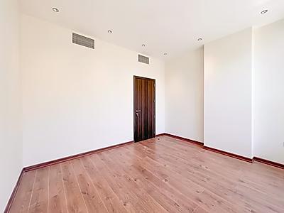 شقة شبه مفروشة من 3 غرف نوم في قرية جاردينو