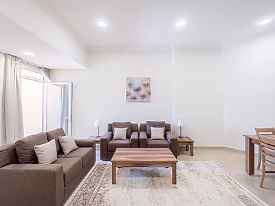 شقة مفروشة بالكامل مكوّنة من غرفتي نوم | العزيزية