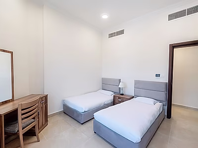 شقة مفروشة بالكامل مكوّنة من غرفتي نوم | العزيزية