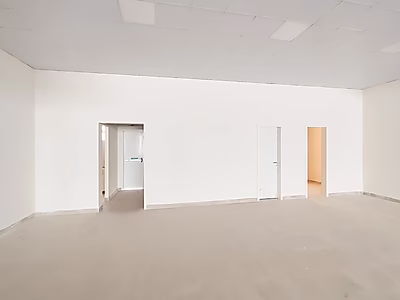 مجمع تجاري متكامل | موقع مميز | فترة سماح