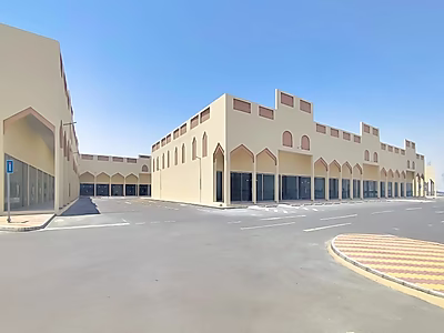 مجمع تجاري متكامل | موقع مميز | فترة سماح