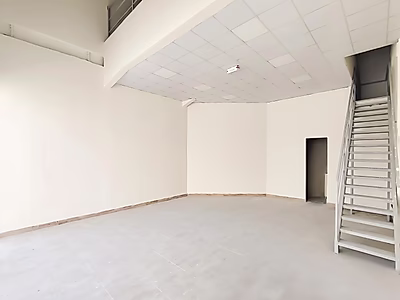 مجمع تجاري متكامل | موقع مميز | فترة سماح