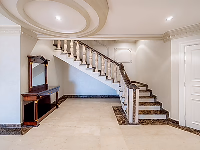 بنتهاوس فاخر للبيع - 5 غرف + غرفة خادمة | بورتو أرابيا | إطلالة رائعة على المارينا